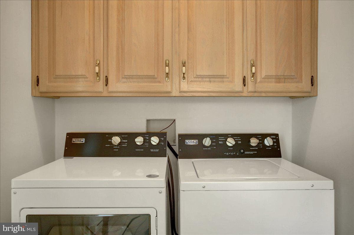 84 Monroe Drive photo 25
