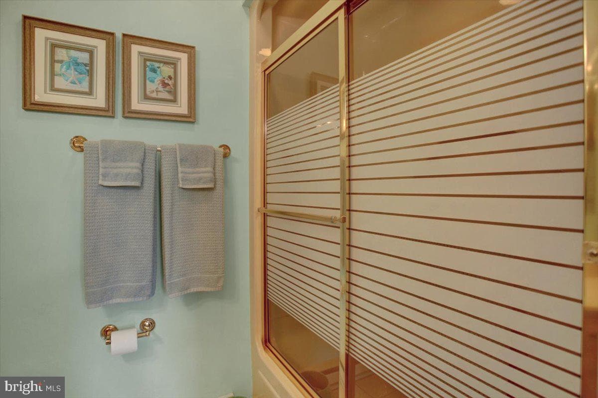 84 Monroe Drive photo 28