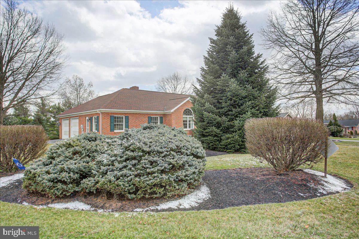 84 Monroe Drive photo 4