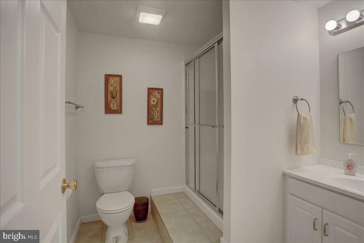 84 Monroe Drive photo 46
