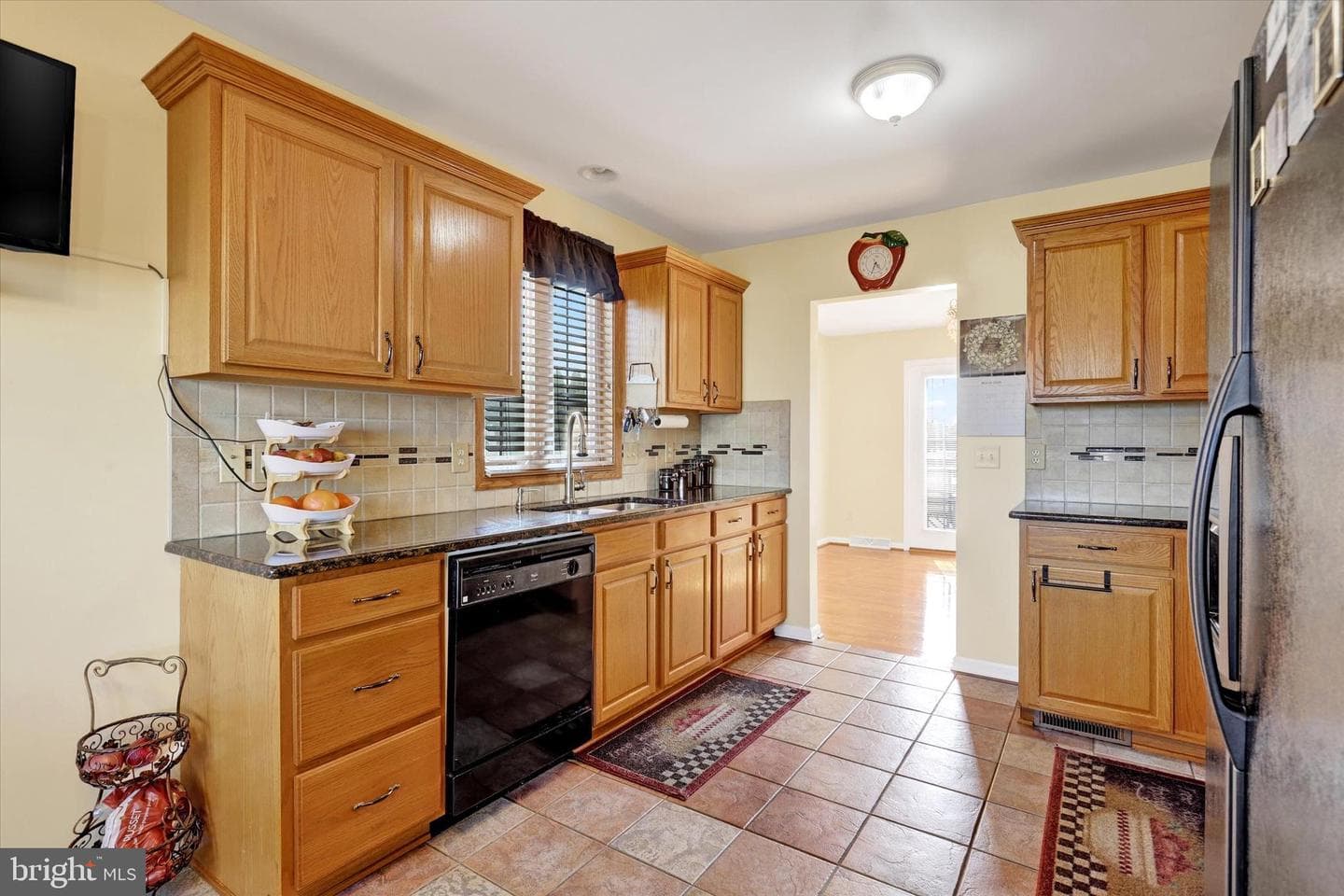 345 Roseann Drive photo 11