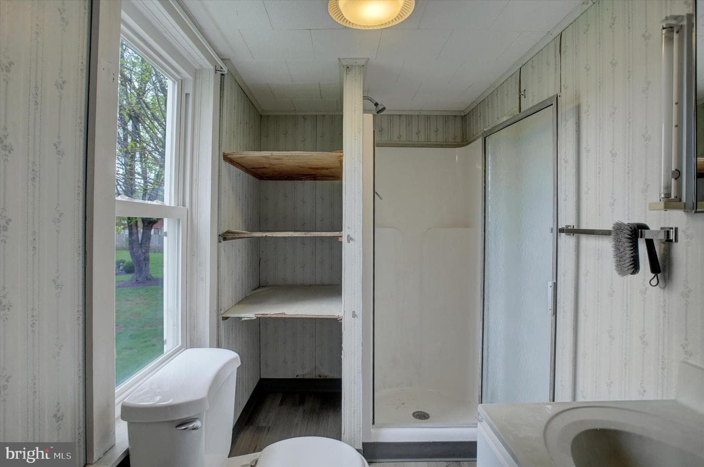 126 Faust Street photo 11