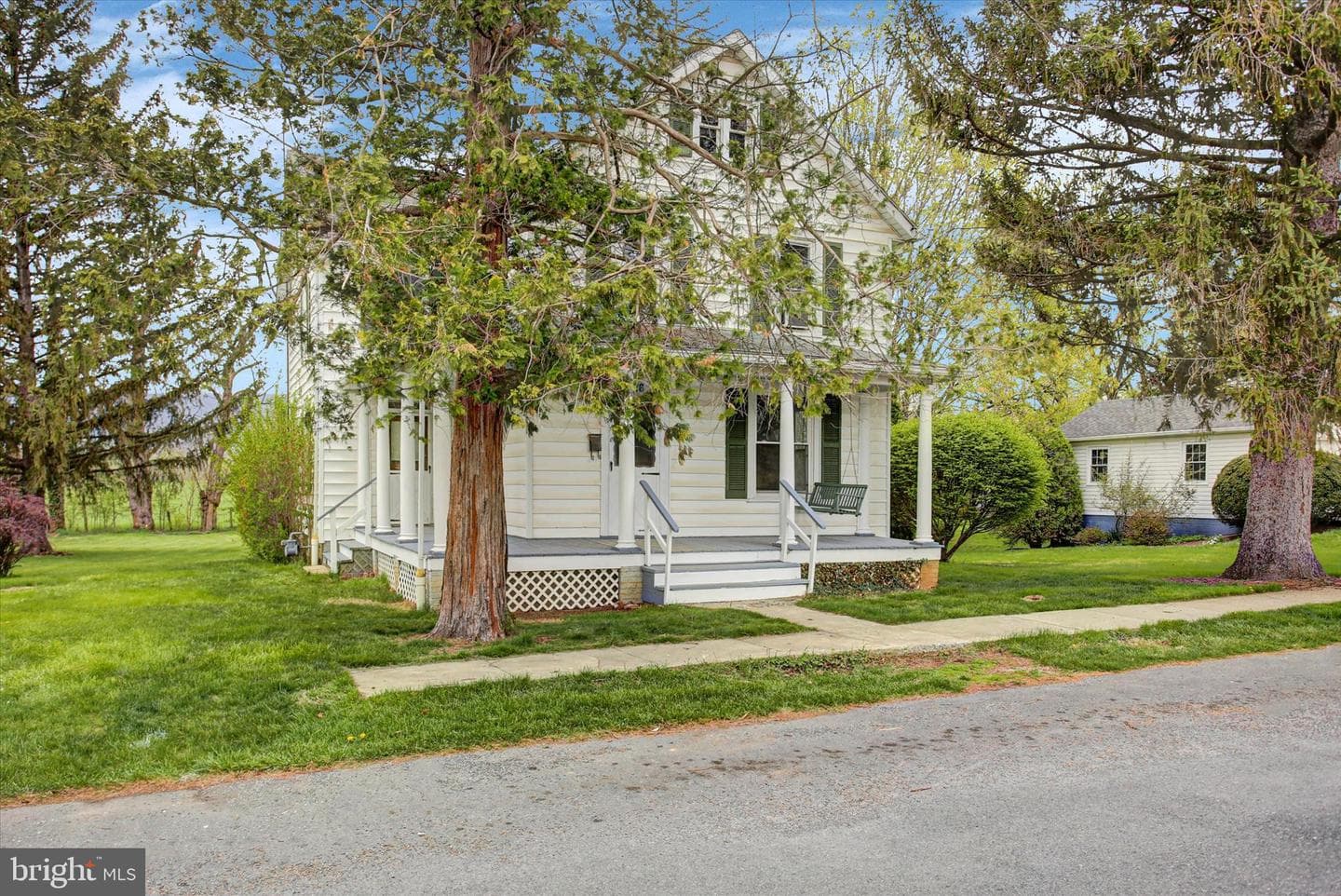 126 Faust Street photo 2