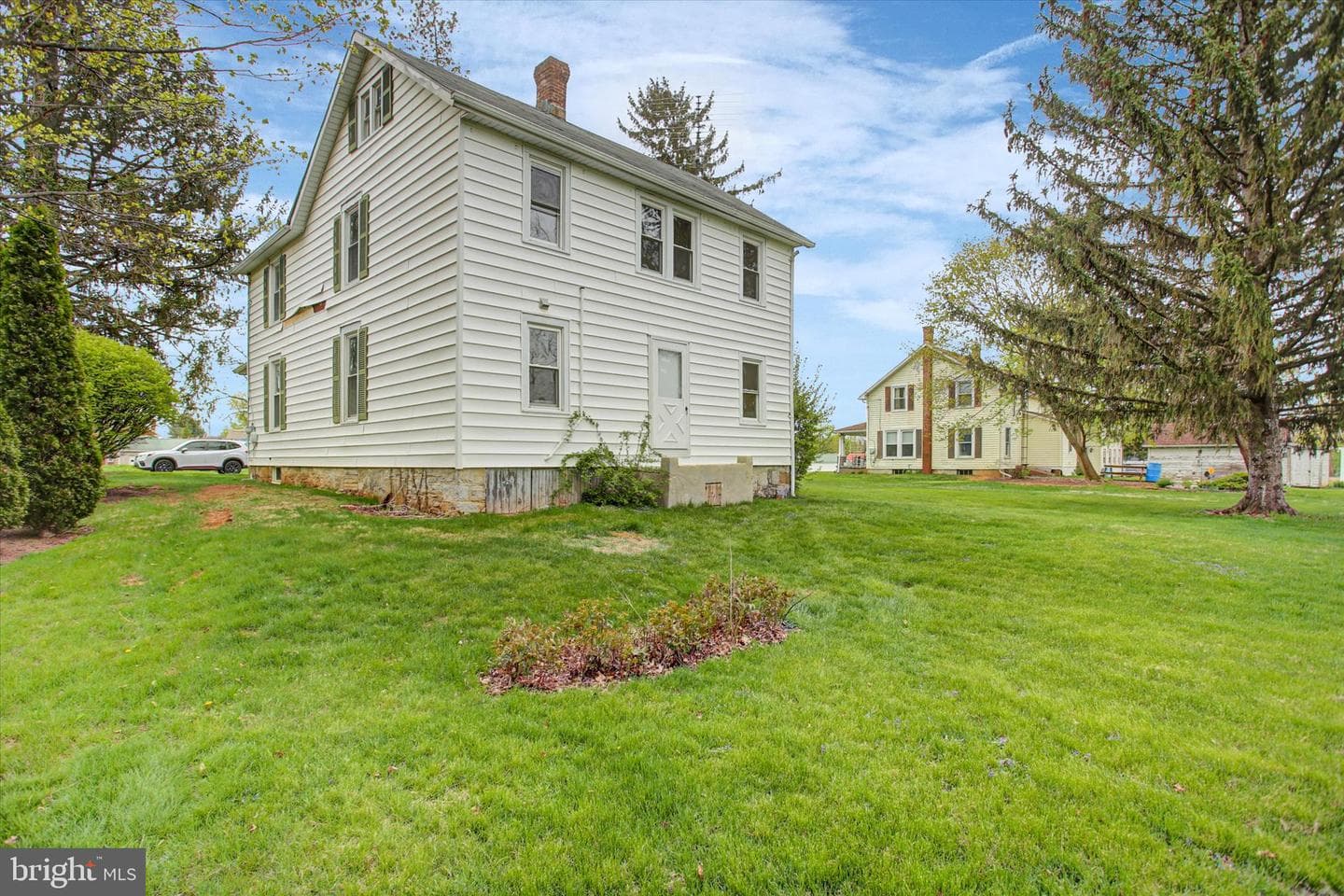 126 Faust Street photo 32