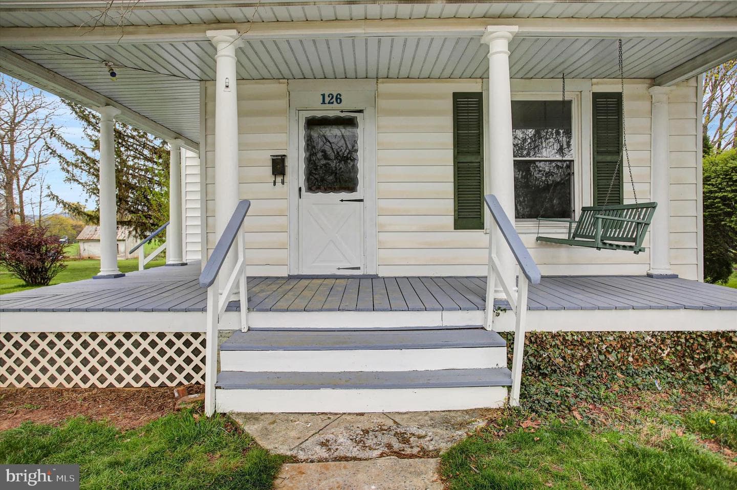 126 Faust Street photo 4