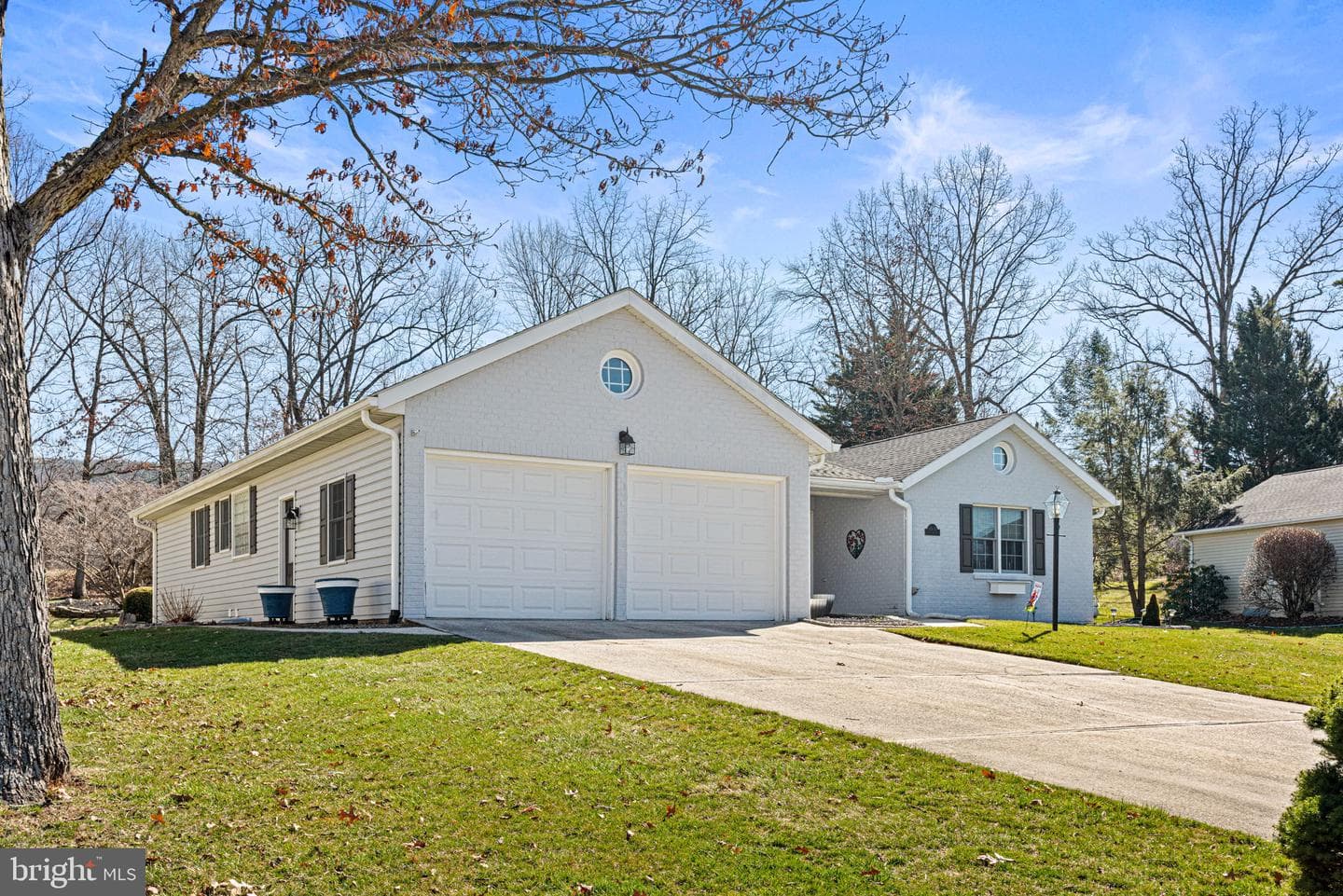 6839 Fairway Drive E photo 2