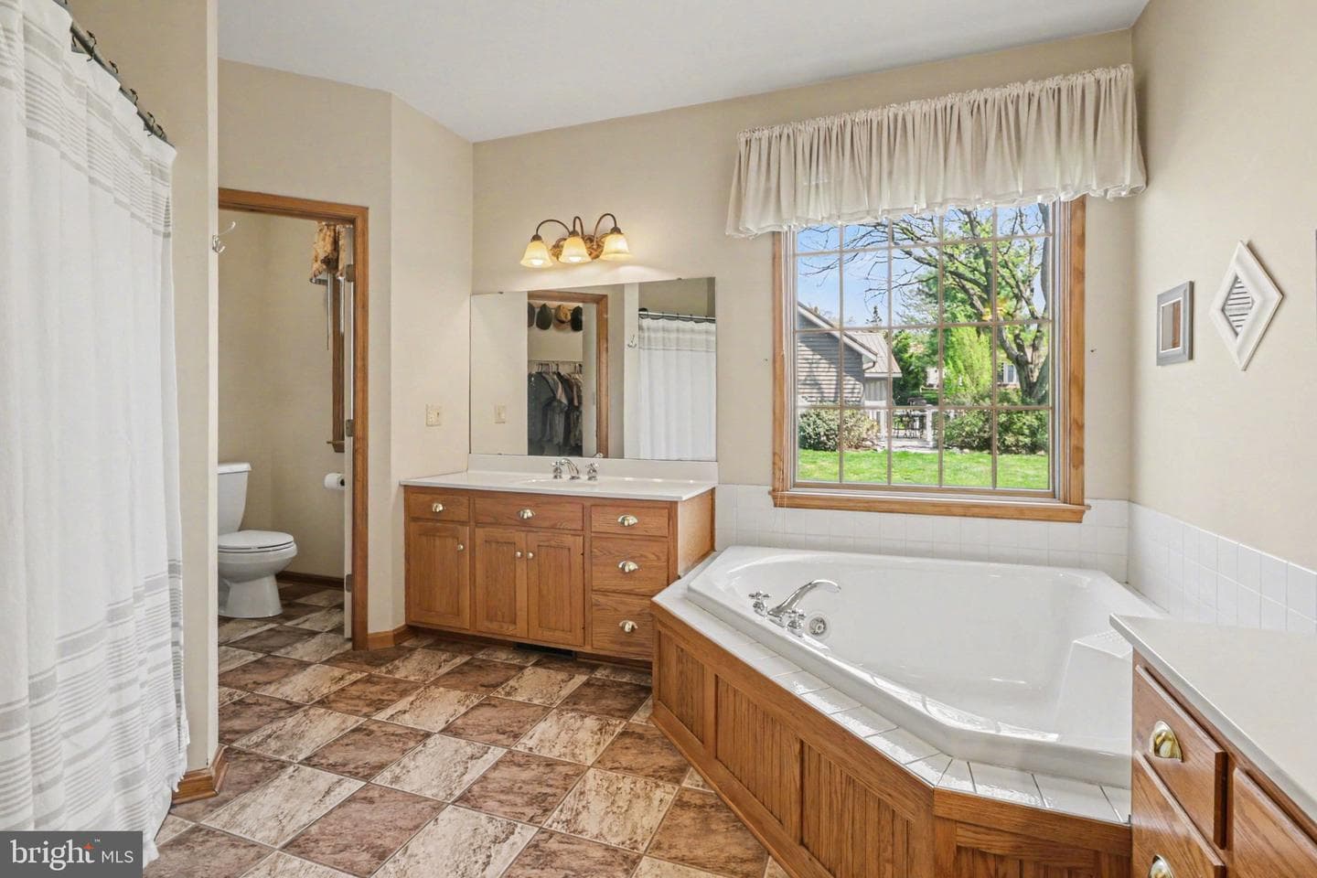 3439 Turnberry Drive photo 21