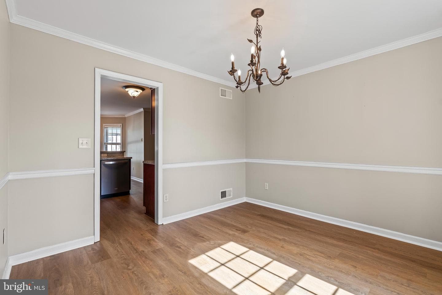 1831 Bell Avenue photo 11