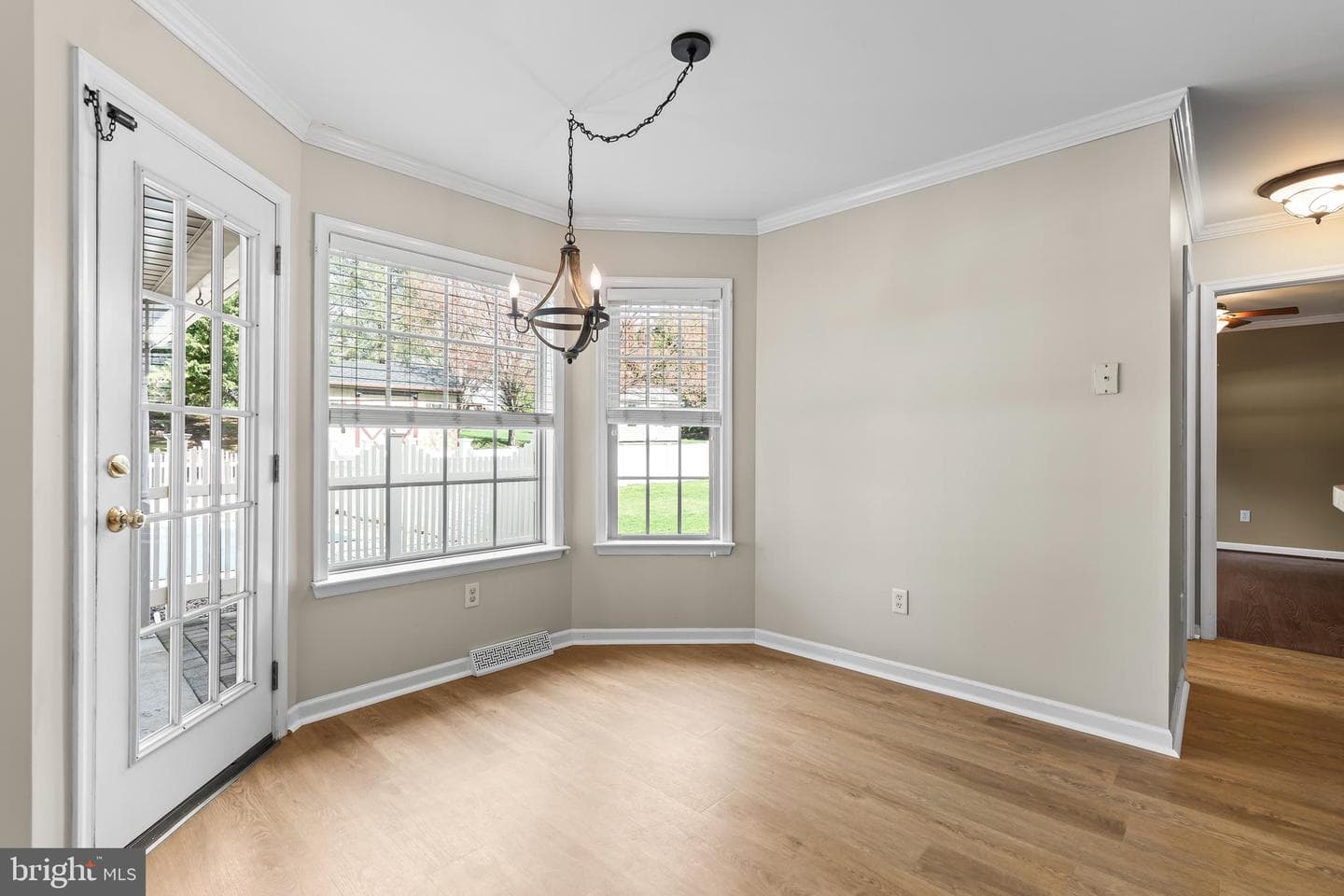 1831 Bell Avenue photo 17