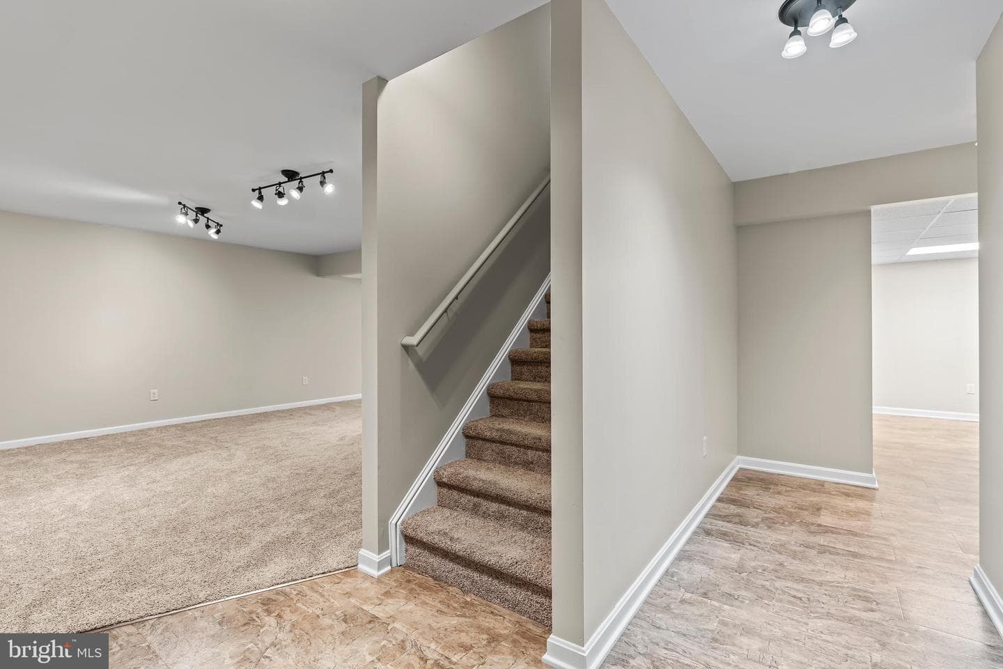 1831 Bell Avenue photo 55