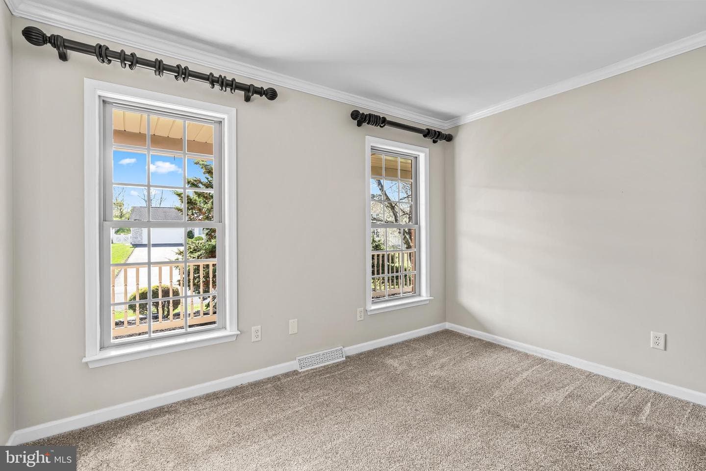 1831 Bell Avenue photo 9