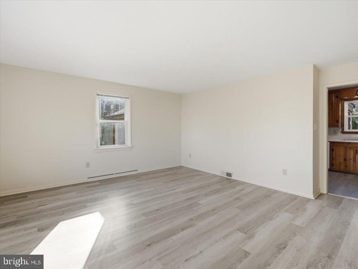 906 Strock Drive Drive photo 5