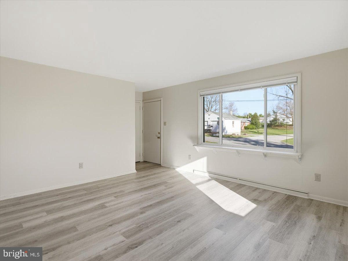 906 Strock Drive Drive photo 8