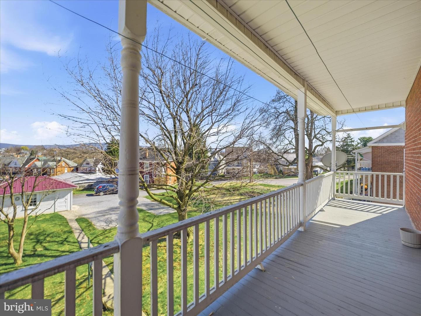 231 Fairview Avenue W photo 35