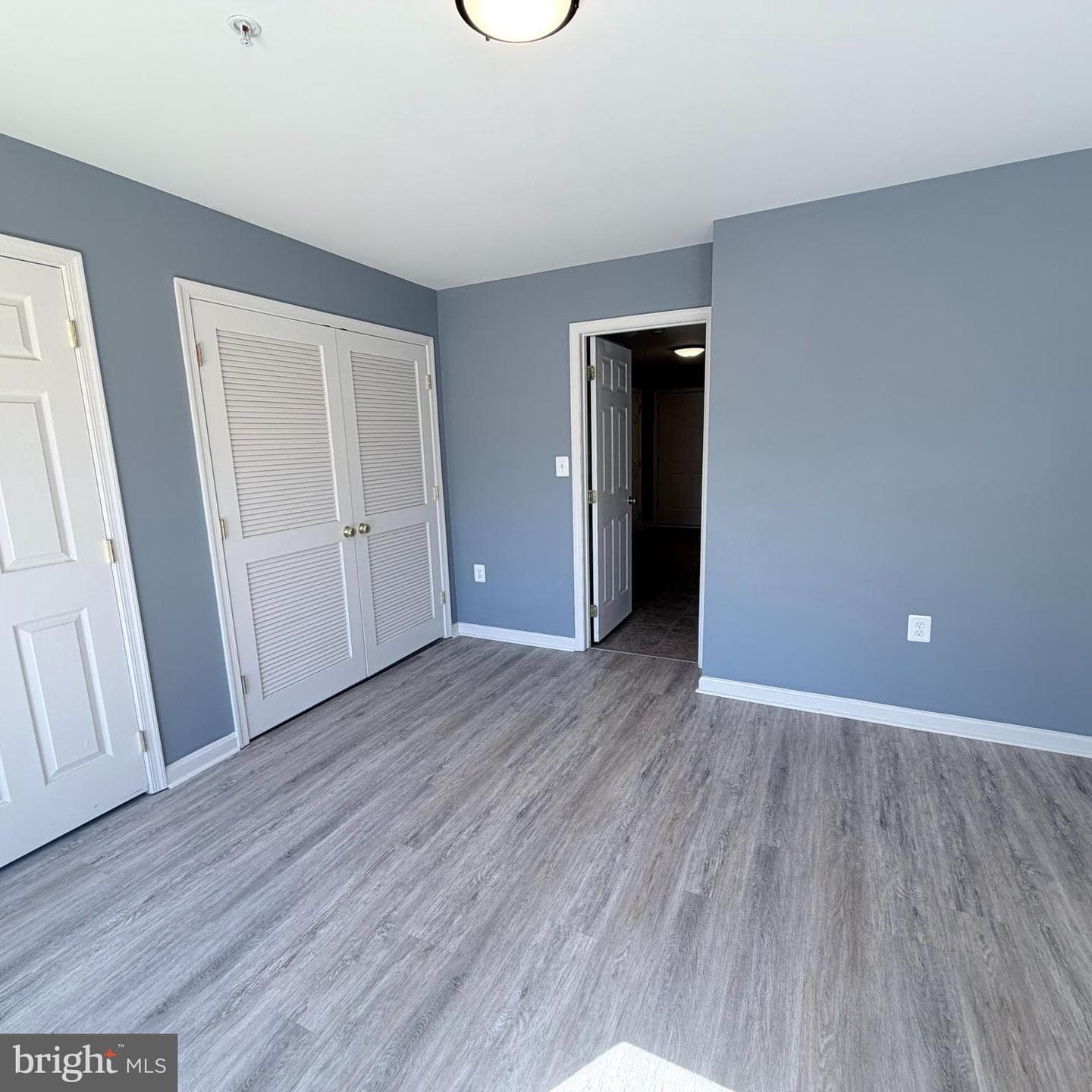 3361 Landmark Court photo 7