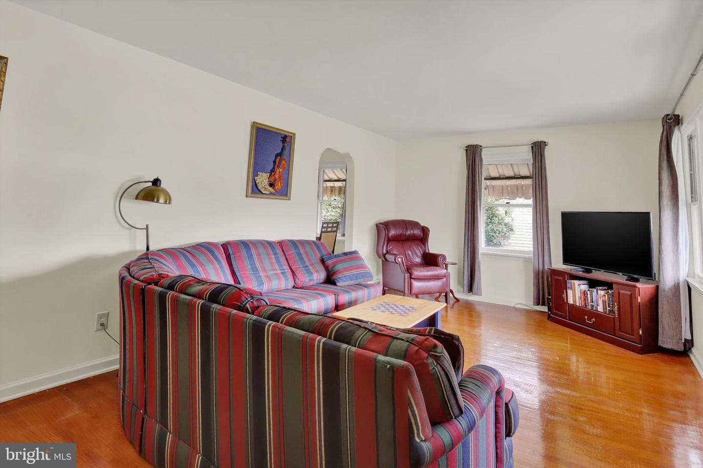 777 Blanchard Avenue photo 4