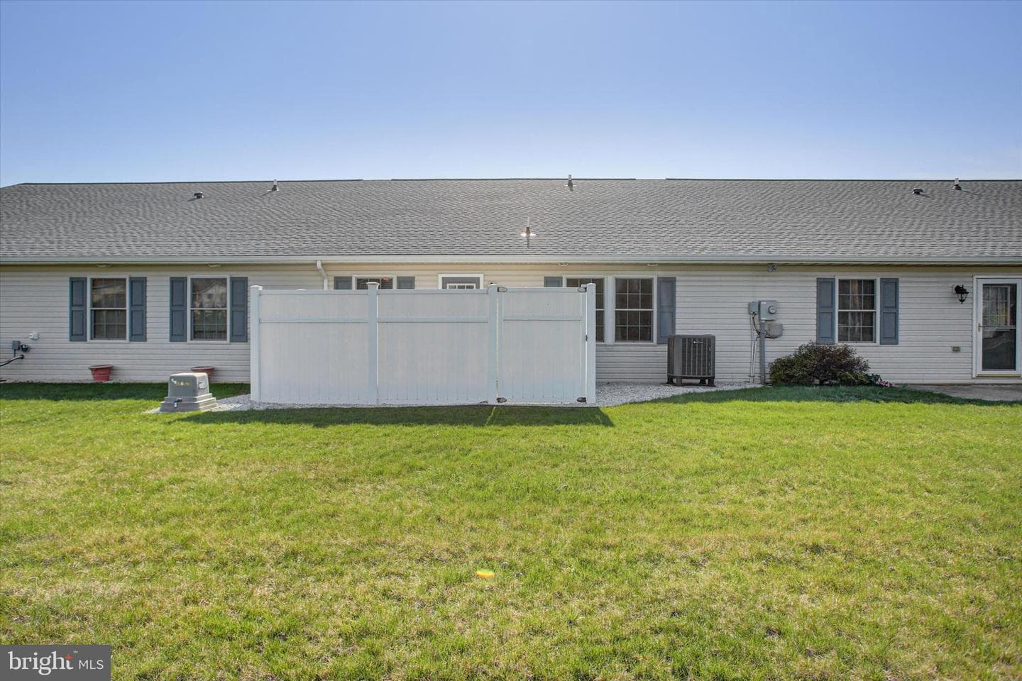 432 Kara Way photo 30