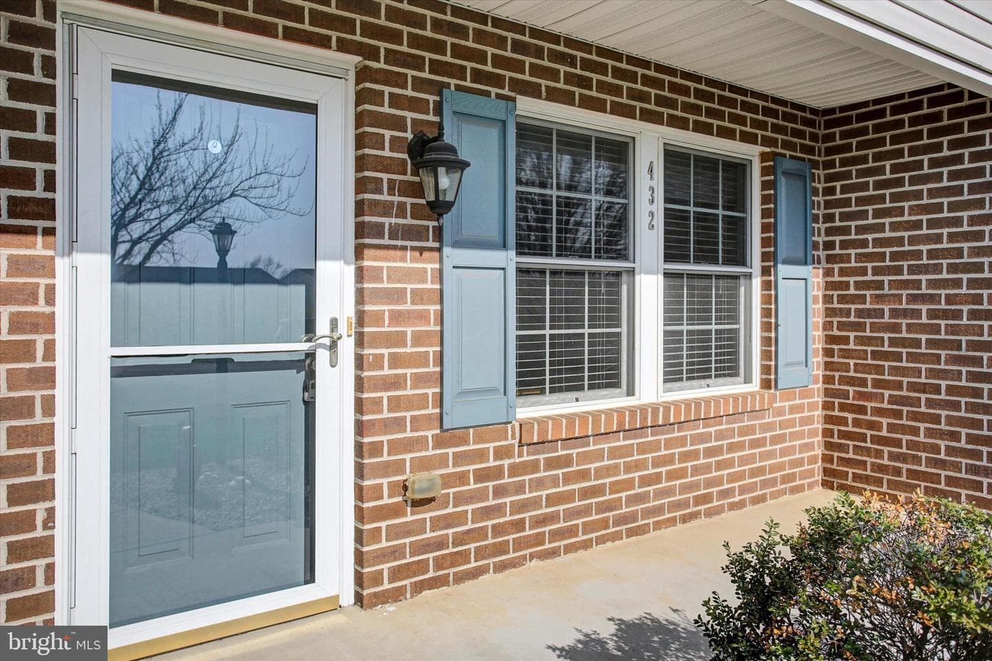 432 Kara Way photo 4