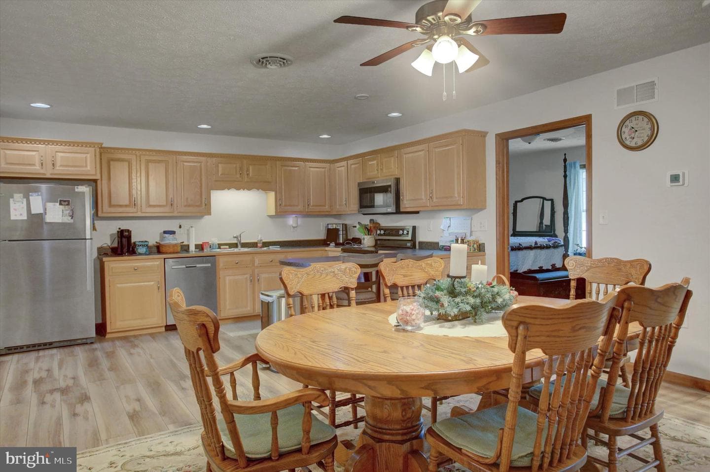 139 Central Way photo 6