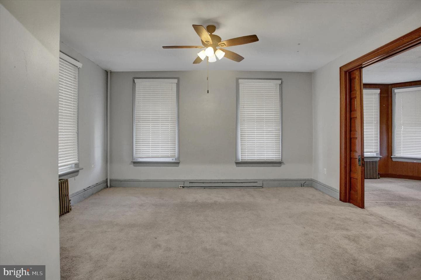 425 Lincoln Way West photo 11