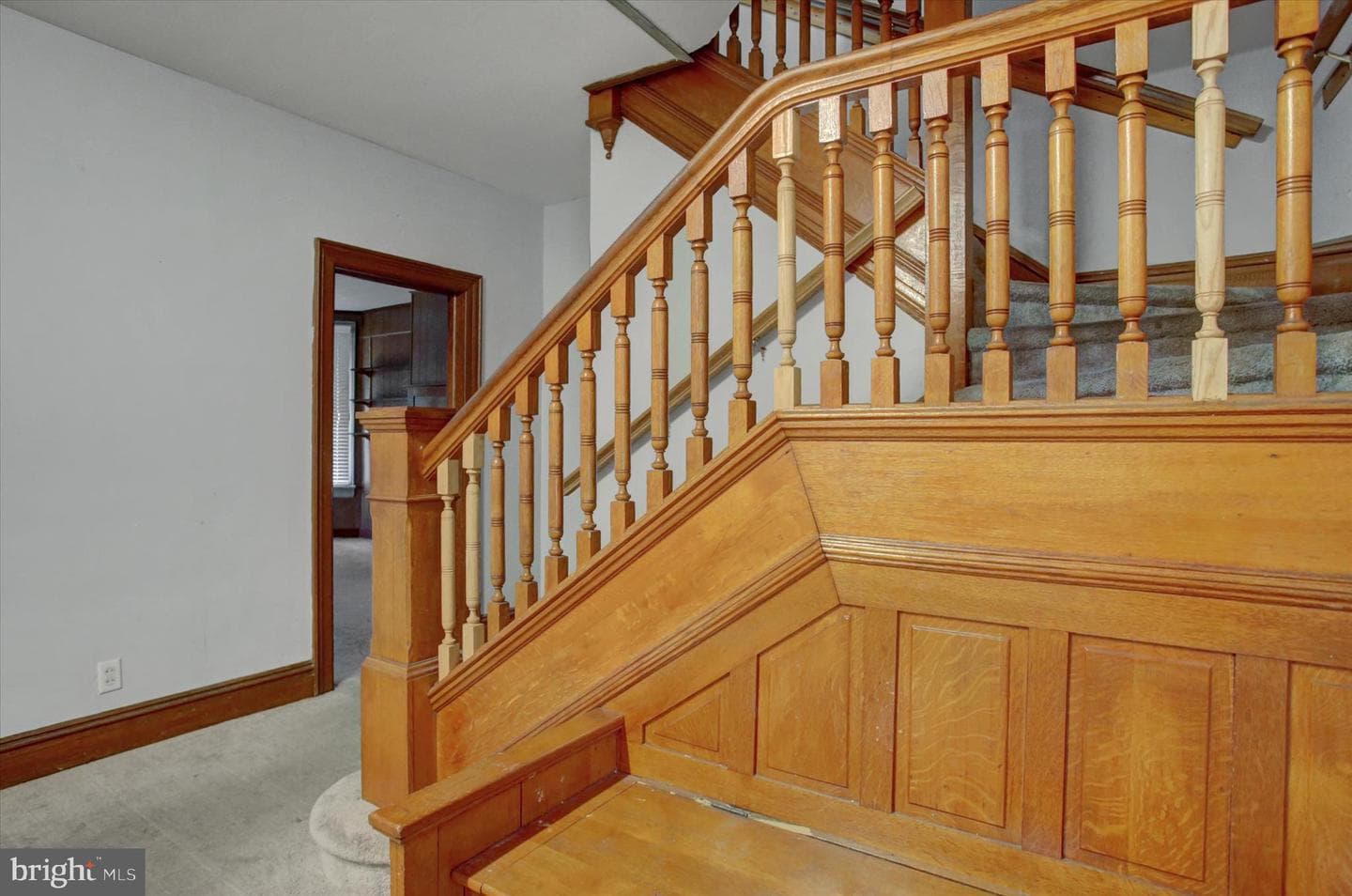 425 Lincoln Way West photo 5