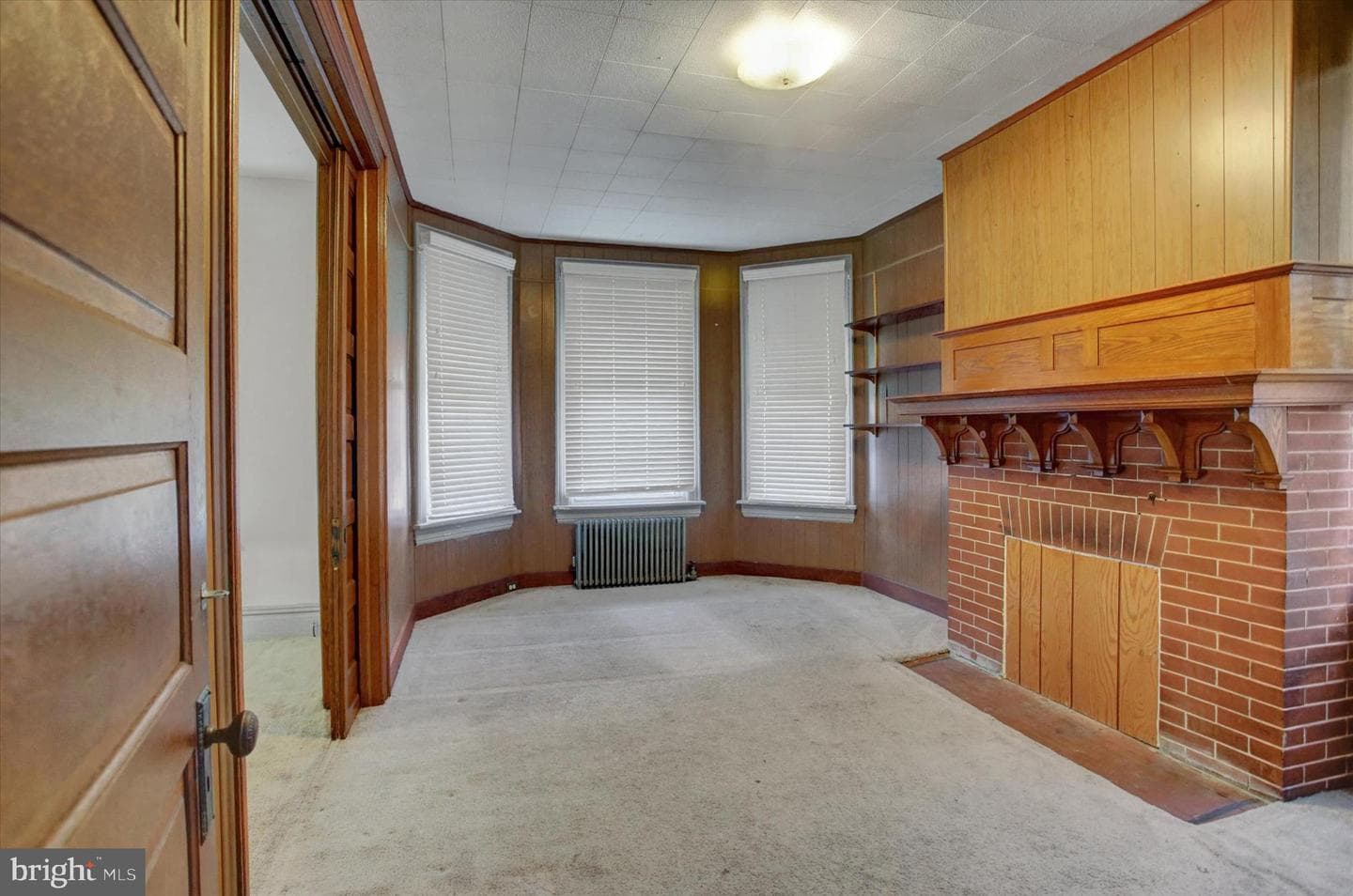 425 Lincoln Way West photo 8