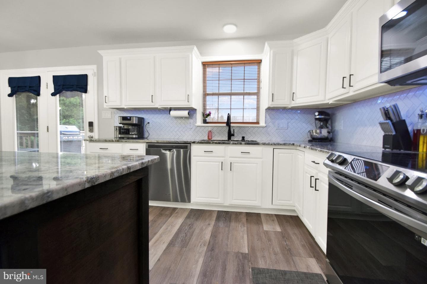 204 Jade Drive photo 8