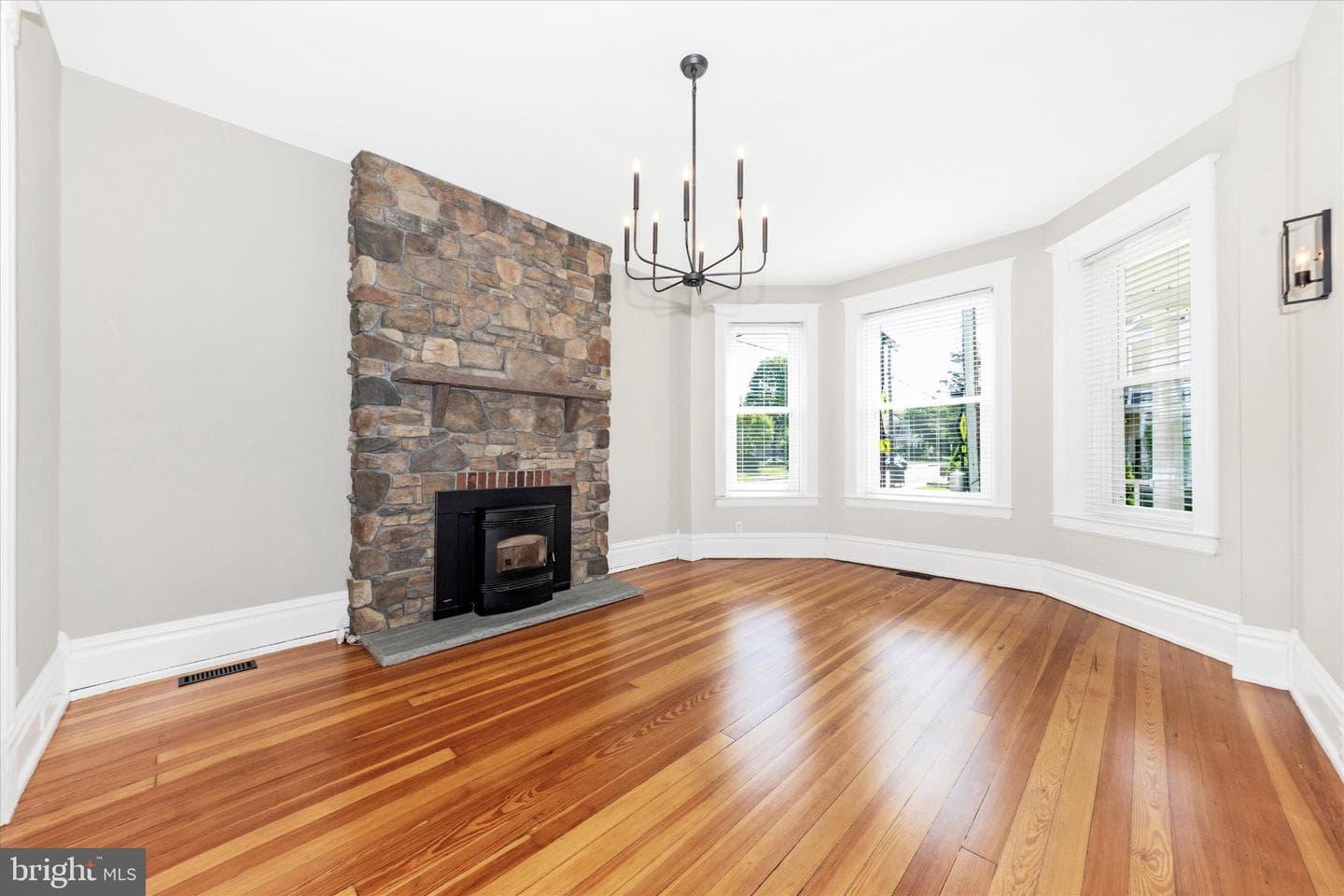 140 N Grant Street photo 5