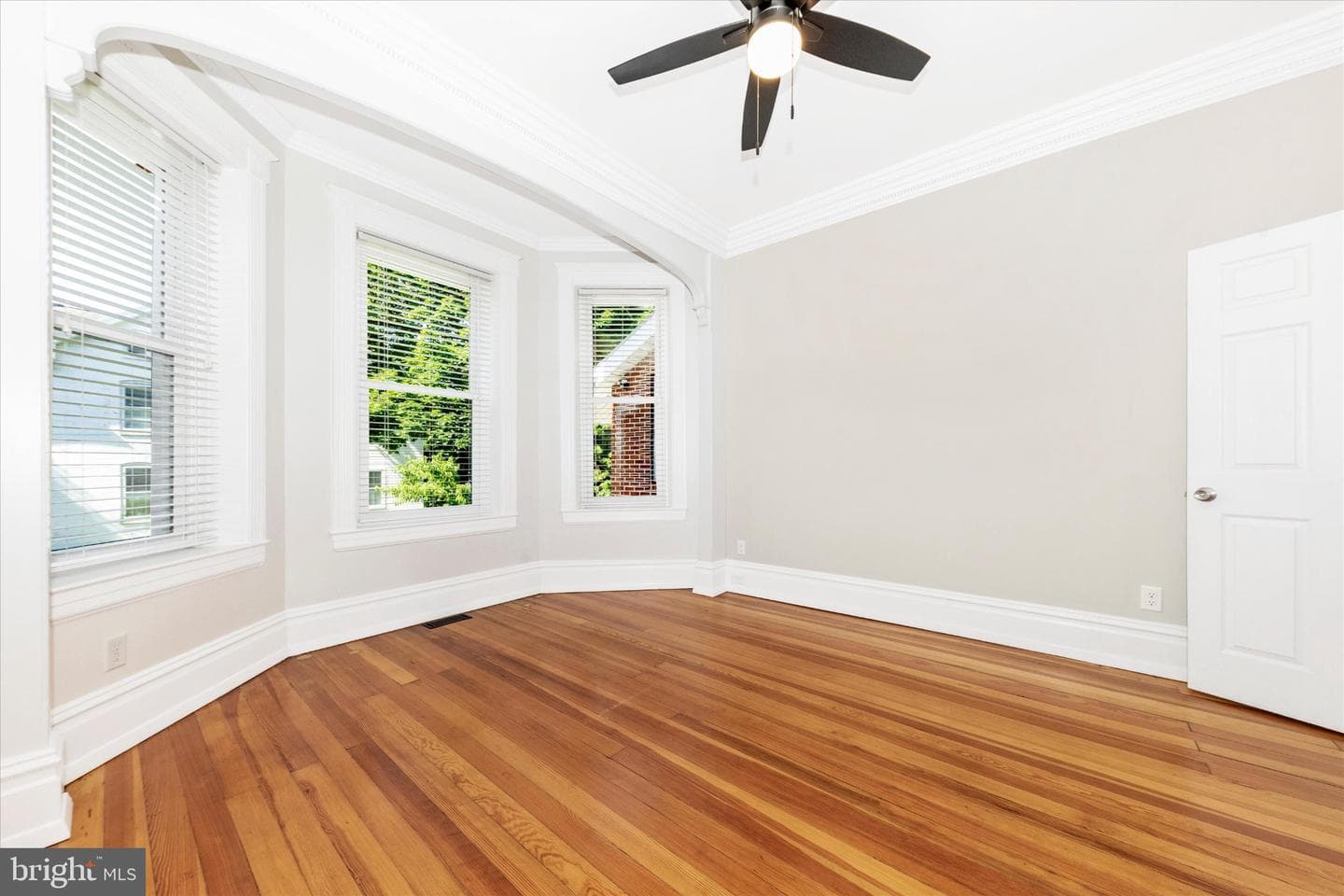 140 N Grant Street photo 8