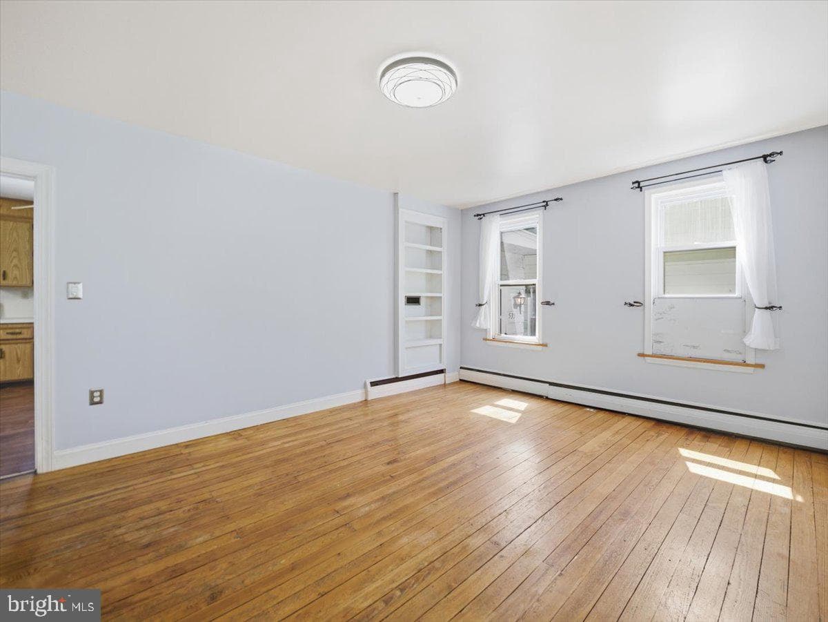 535 Center Street photo 5