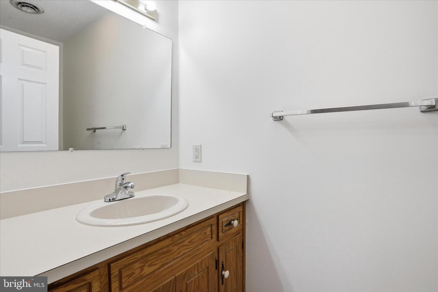 334 Stonegate Court photo 11