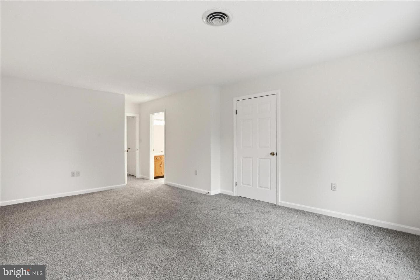 334 Stonegate Court photo 14