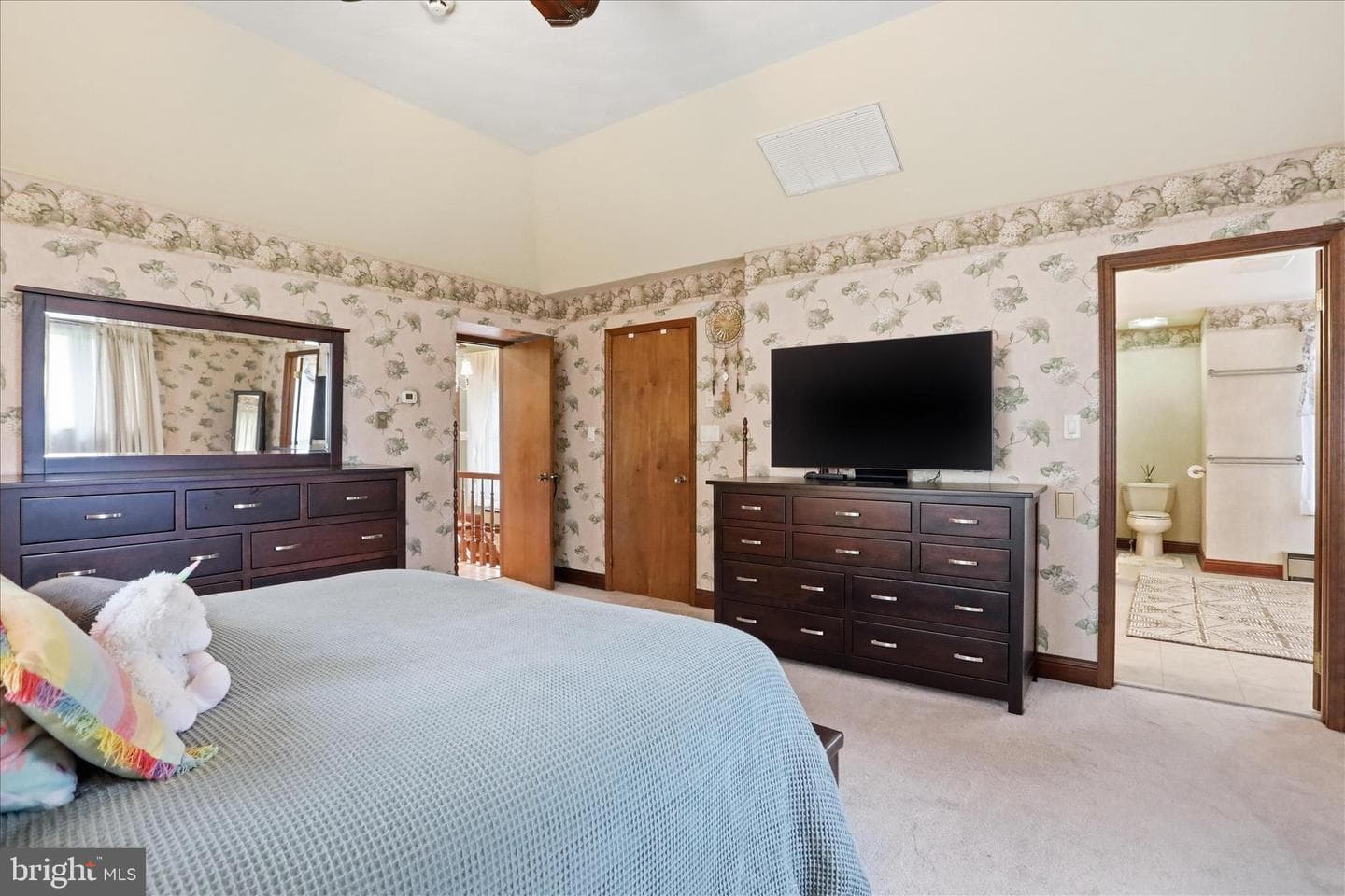 456 Lindman Drive photo 32