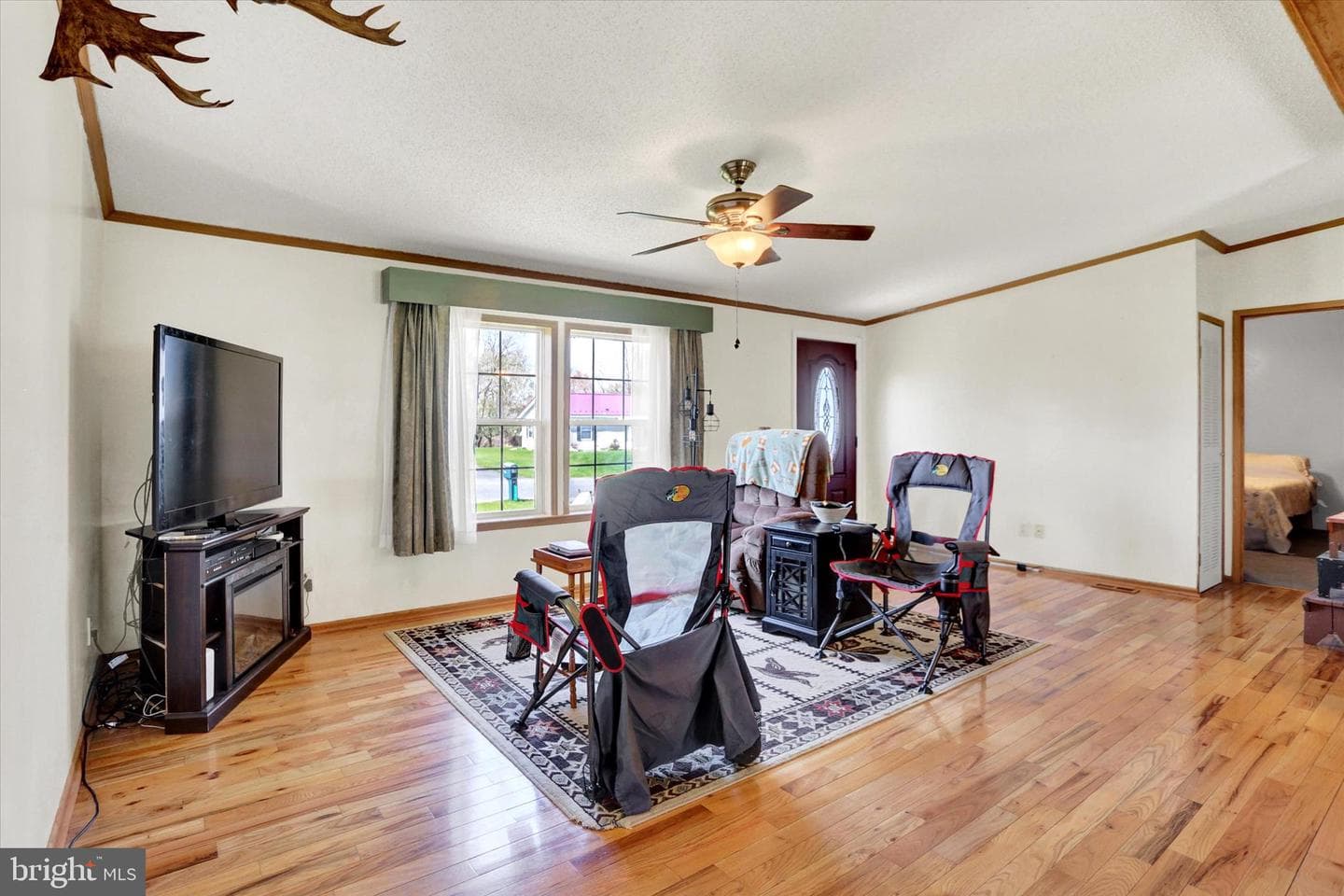 176 Durham Drive photo 6