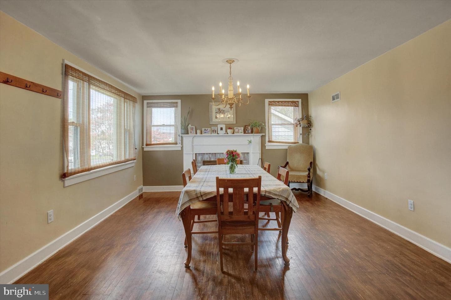 374 Glen Street photo 16