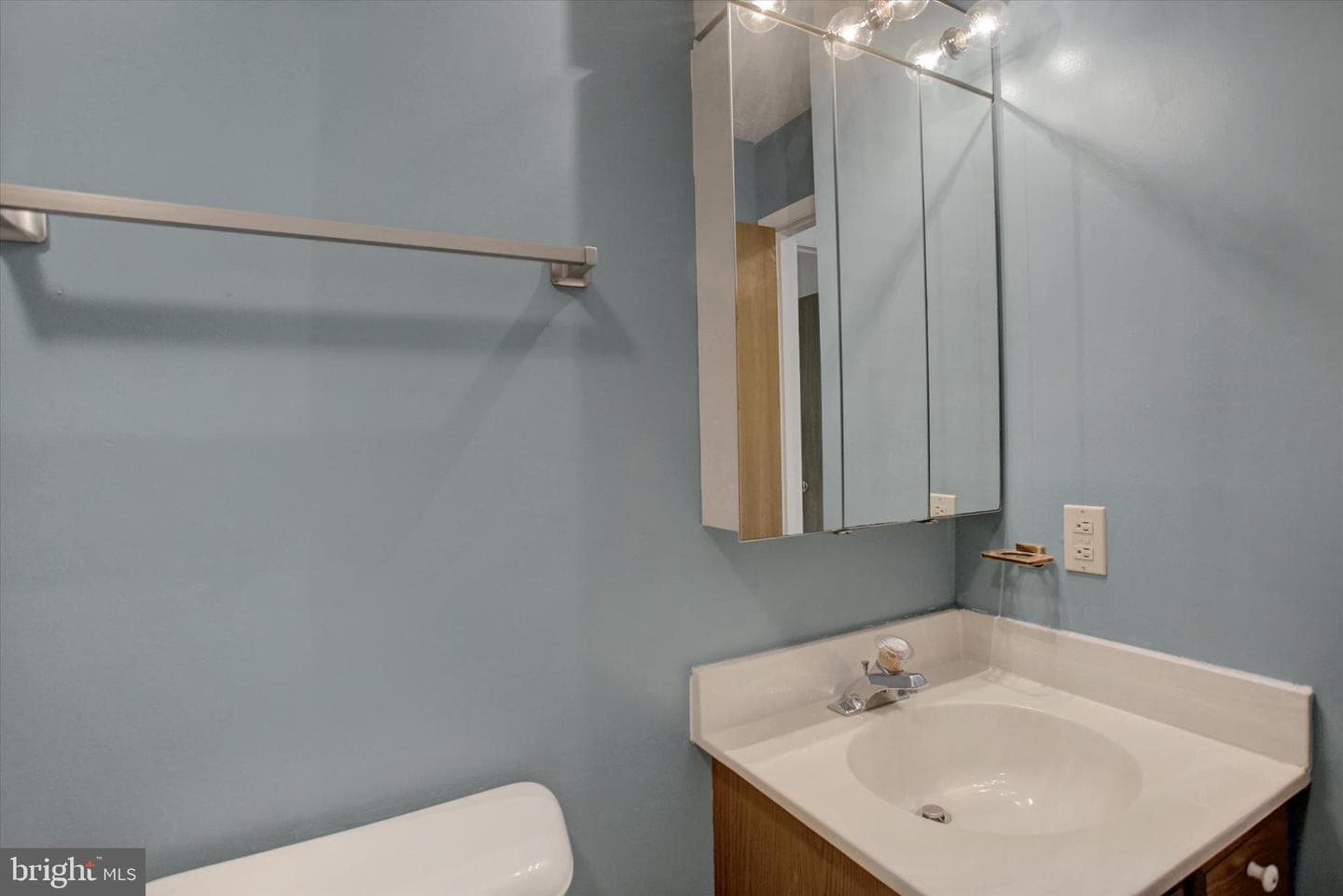 1084 Westgate Drive photo 20