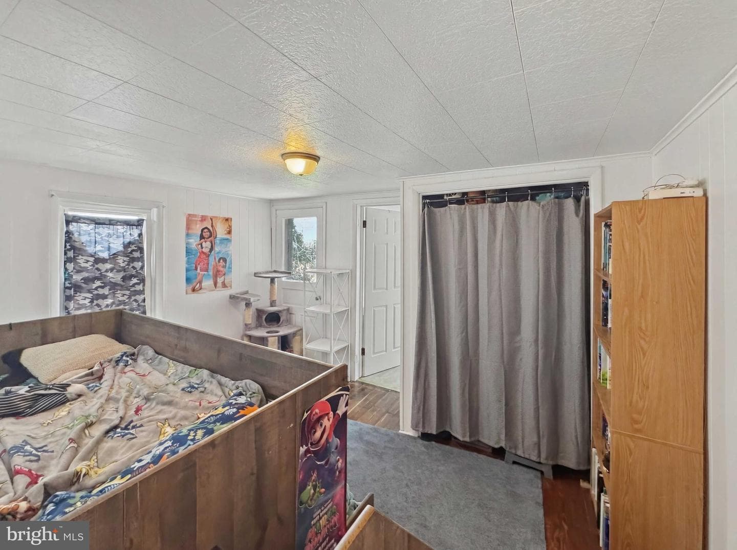 410 Fairview Avenue photo 9