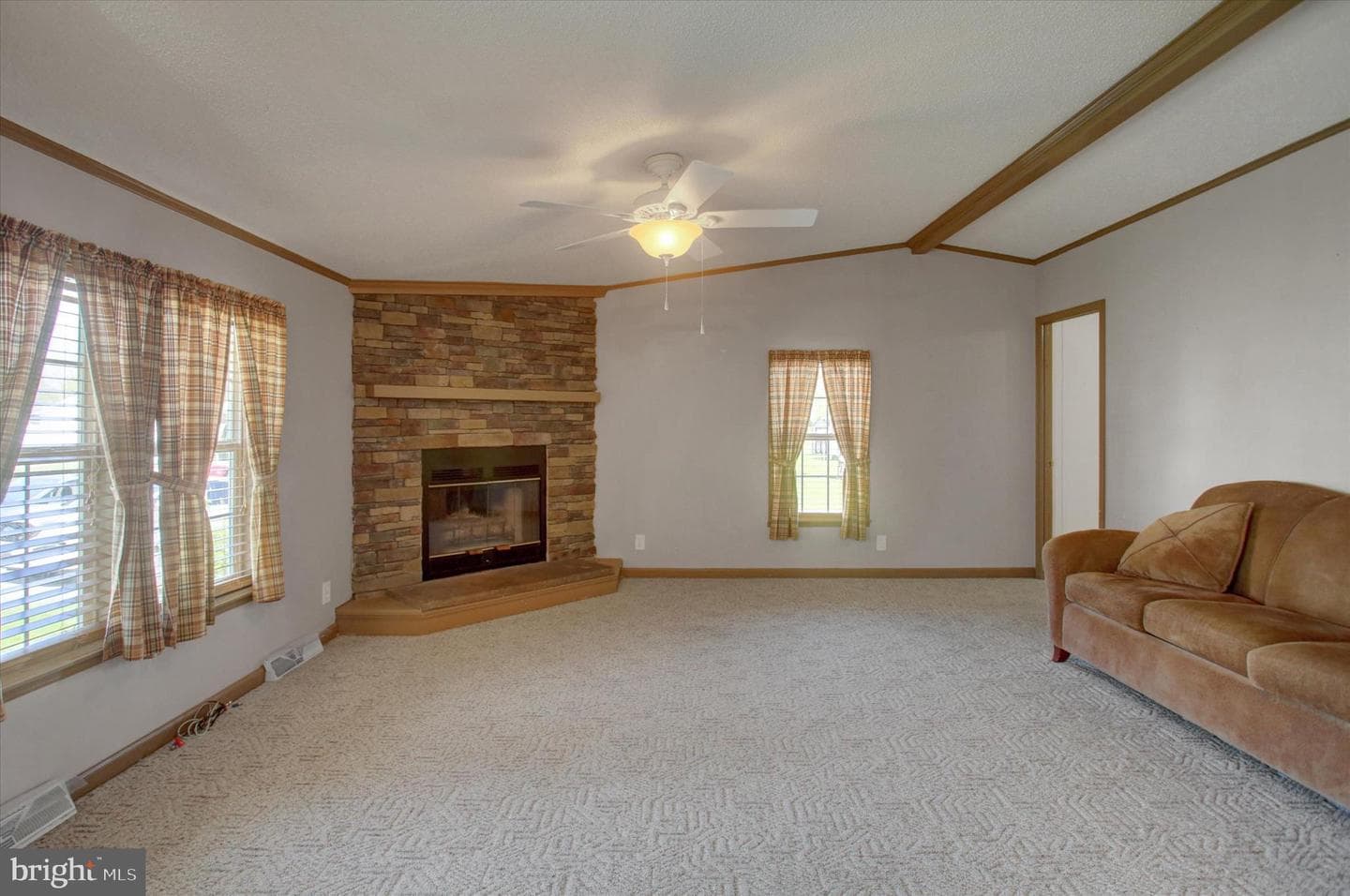 5664 Claridge Court photo 12