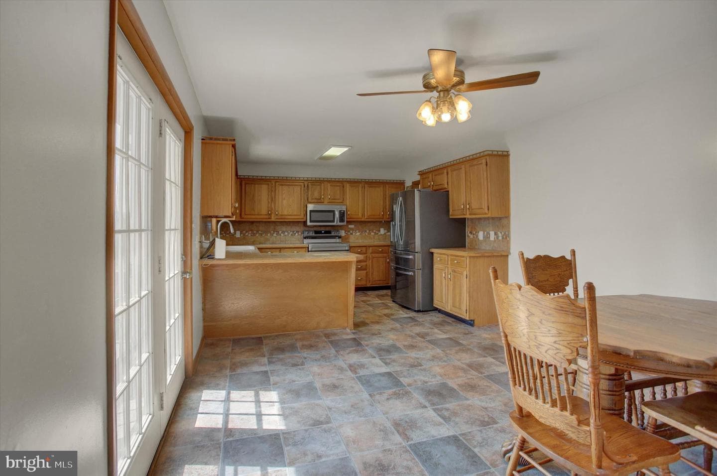 250 Jade Drive photo 15