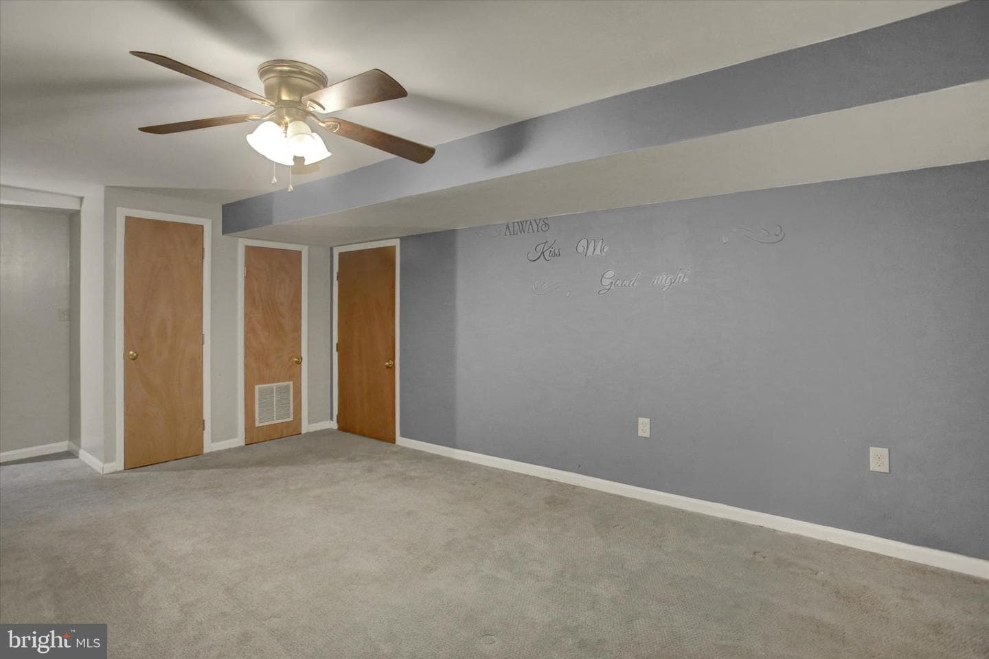 250 Jade Drive photo 33