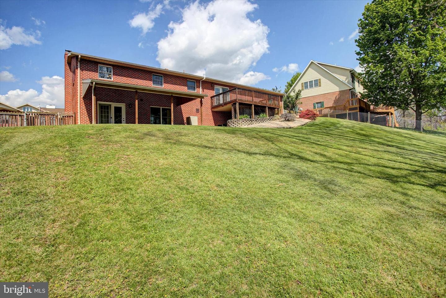 250 Jade Drive photo 37