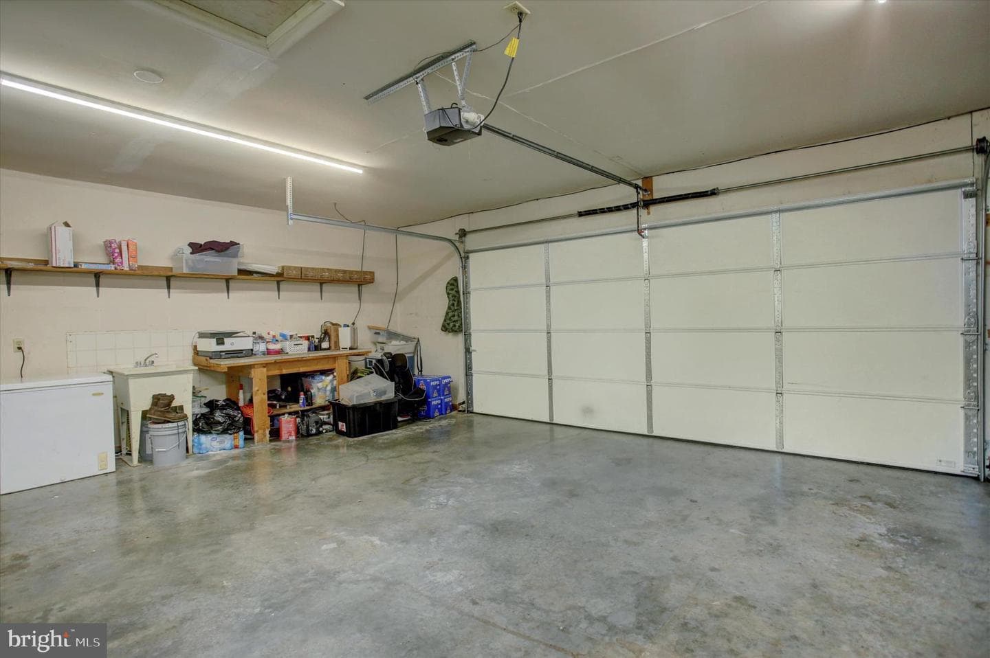 250 Jade Drive photo 41