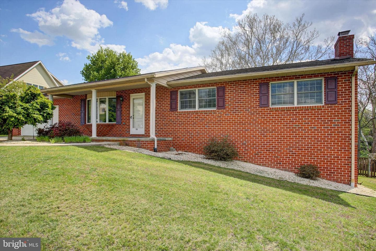250 Jade Drive photo 45