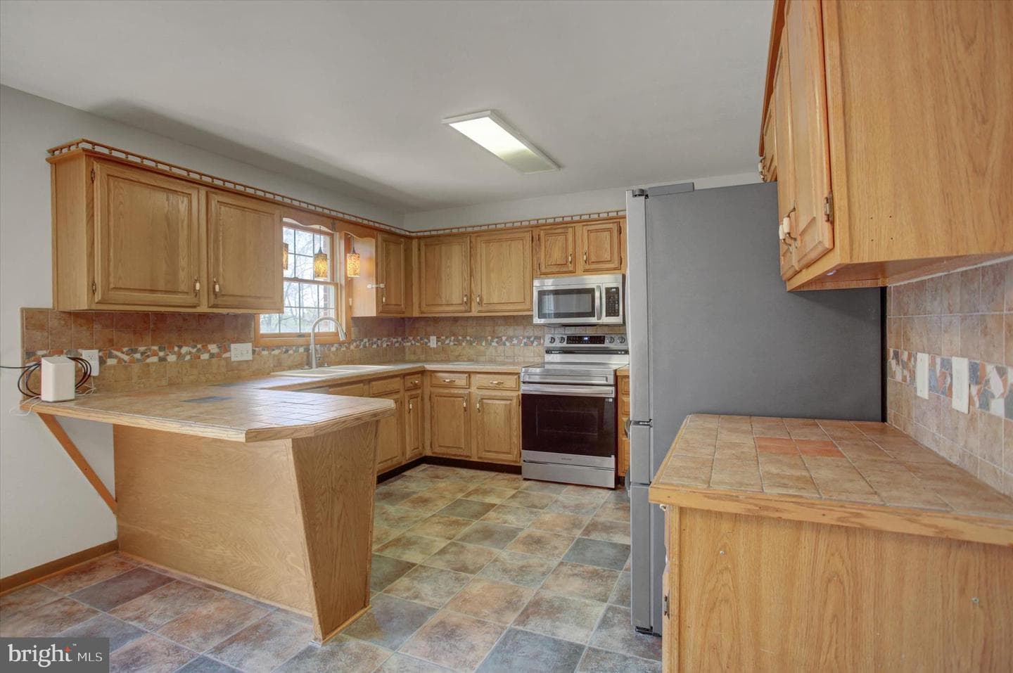 250 Jade Drive photo 8