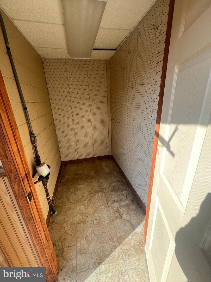 150 S S Price Avenue photo 5