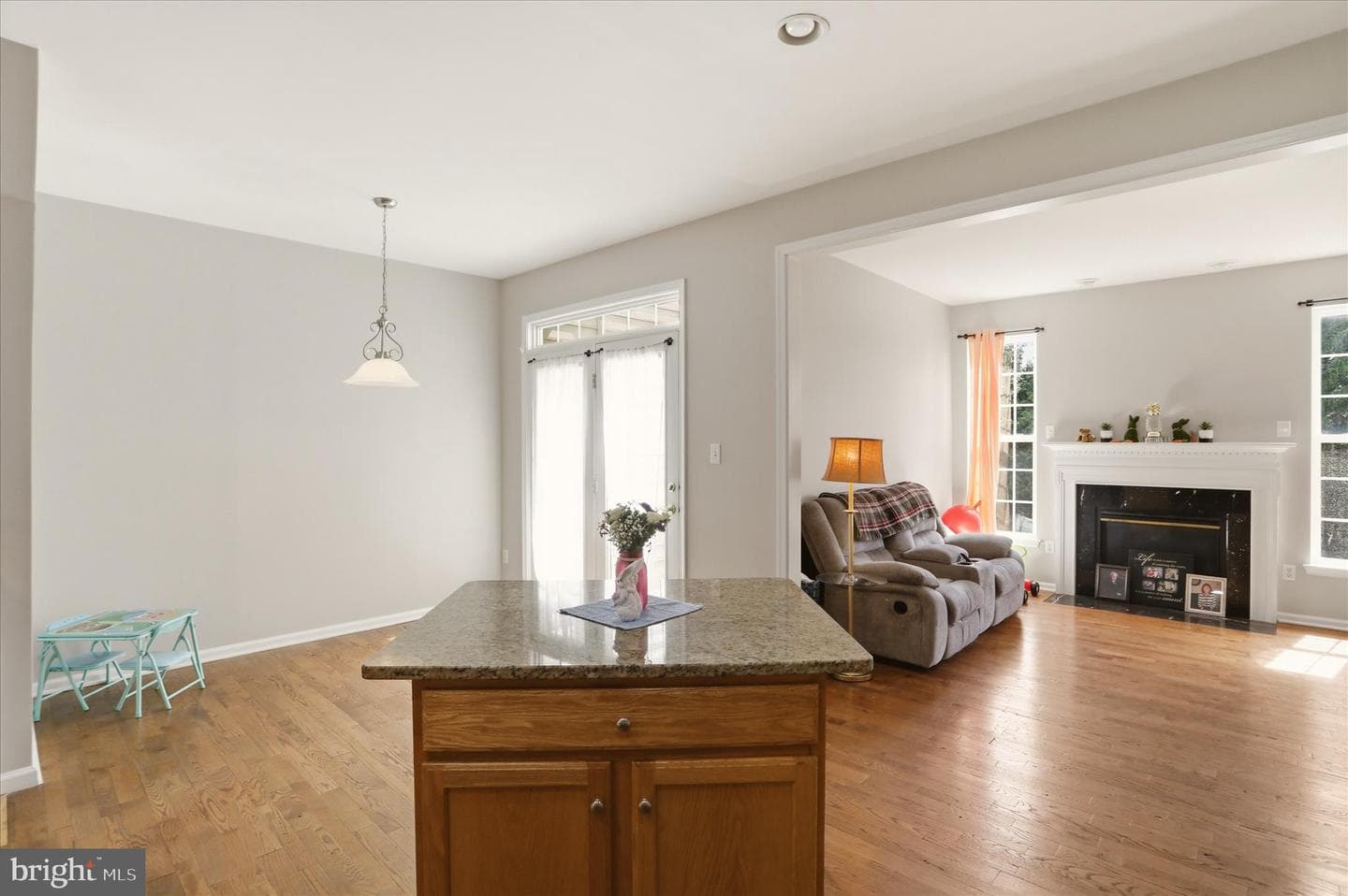 334 Lantern Ln photo 14