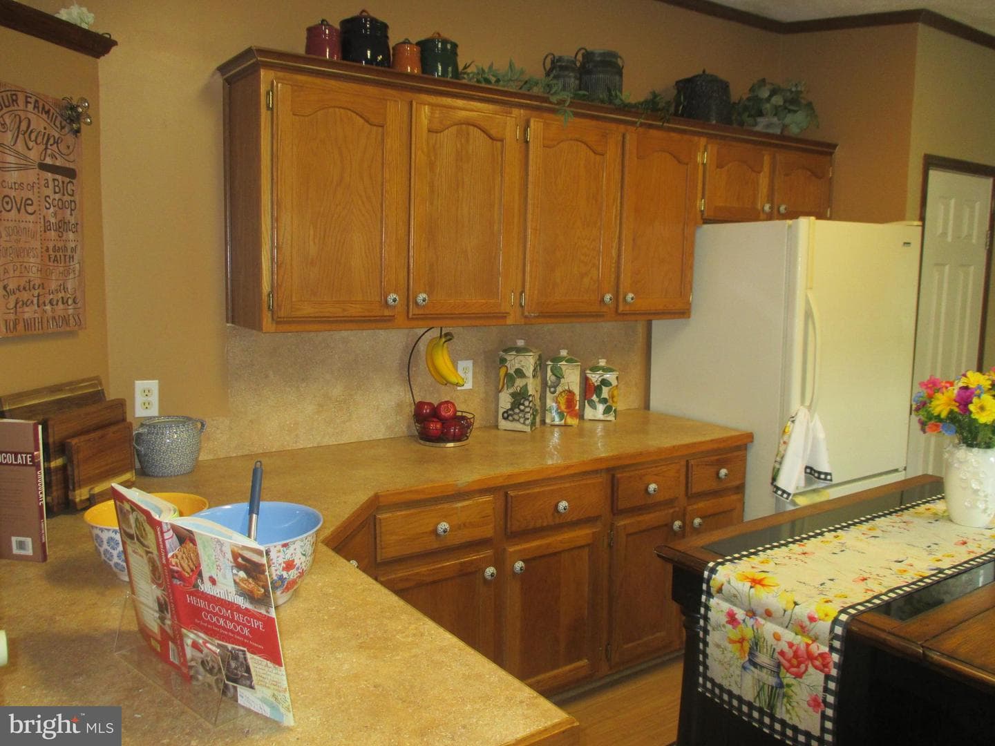 284 Waverly Court photo 15