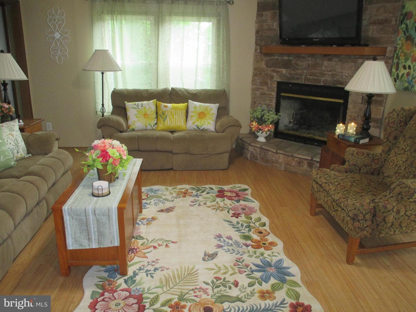 284 Waverly Court photo 25