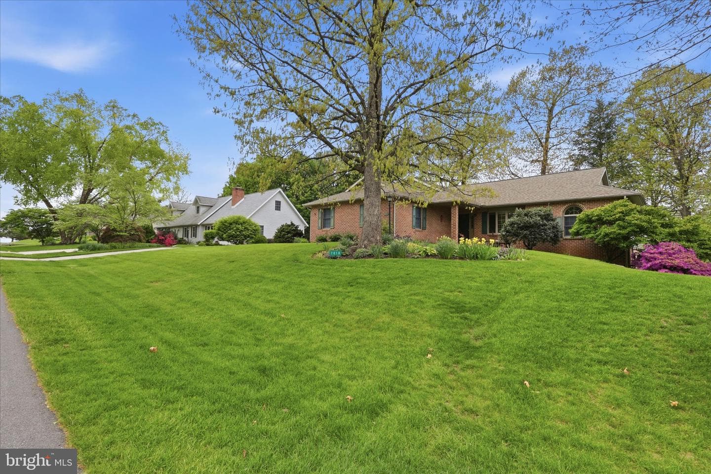 7018 Fairway Oaks photo 2