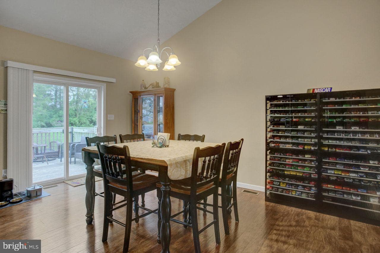 3799 Percy Avenue photo 5